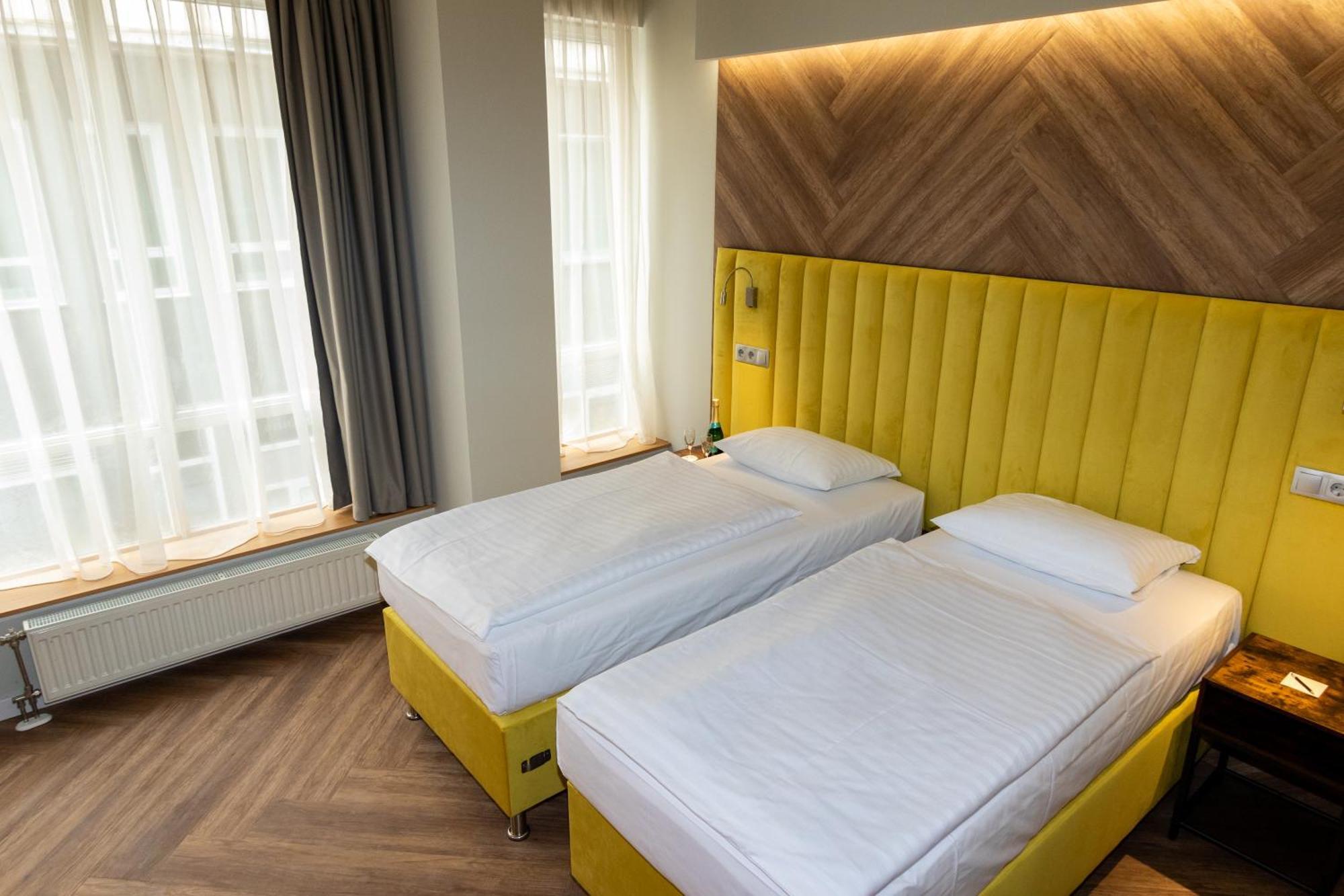 City Hotel Pilvax Budapest Luaran gambar