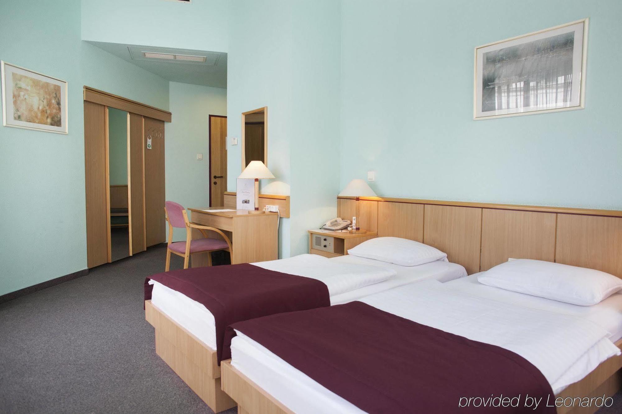 City Hotel Pilvax Budapest Bilik gambar